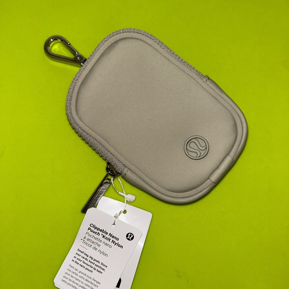 NWT lululemon Clippable Nano Pouch * Knit Nylon